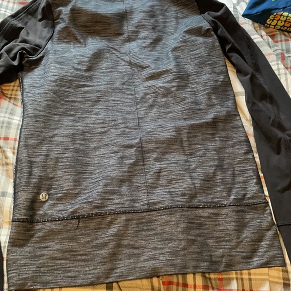 Lululemon jacket - Picture 3 of 3